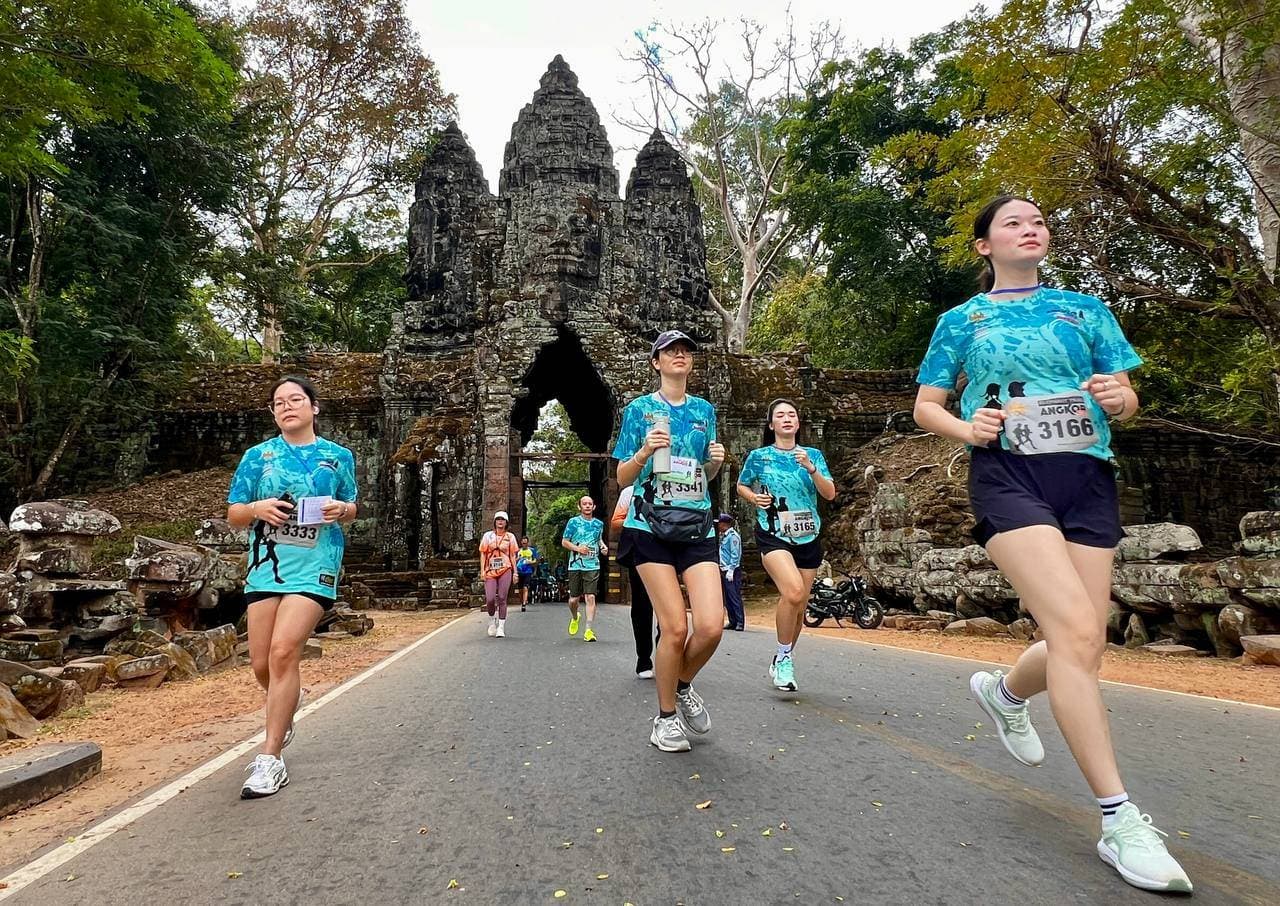 អ្នករត់ចម្ងាយឆ្ងាយមកពី ៥២ប្រទេសចូលរួមព្រឹត្តិការណ៍រត់ Ultra Trail Angkor លើកទី៩ លើទឹកដីអង្គរដ៏បវរ