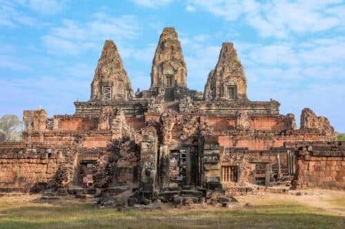 ប្រាសាទប្រែរូប កំពុងទាក់ចិត្តភ្ញៀវទេសចរជាច្រើន ឱ្យធ្វើដំណើរទៅទស្សនា