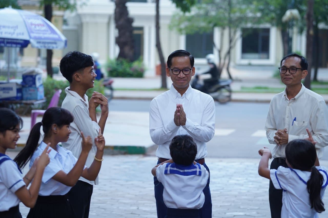 ប្រតិភូយុវជនជាង ៧០០នាក់ ចុះចែករំលែកក្ដីស្រឡាញ់ដល់សិស្សានុសិស្សវិទ្យាល័យអប់រំពិសេសសៀមរាប