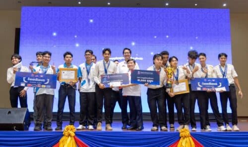 ក្រុមនិស្សិត NPIC ជាប់ជ័យលាភីប្រកួតរ៉ូបូតថ្នាក់ជាតិ និងត្រូវត្រៀមខ្លួនចូលរួមប្រកួតបន្តនៅហុងកុង